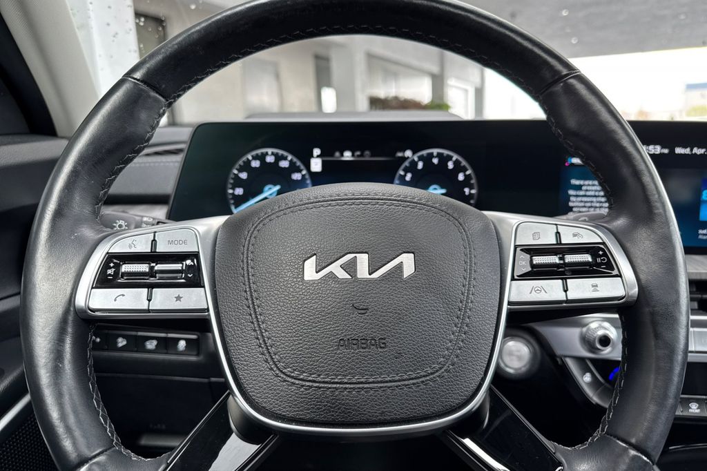 used 2024 Kia Telluride car, priced at $43,907