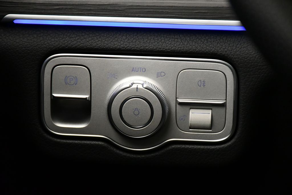 Thumbnail: 2026 Mercedes-Benz GLS - 20