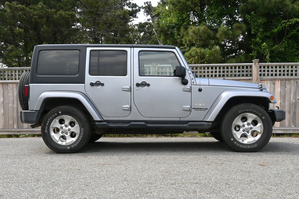 Thumbnail: 2015 Jeep Wrangler - 6
