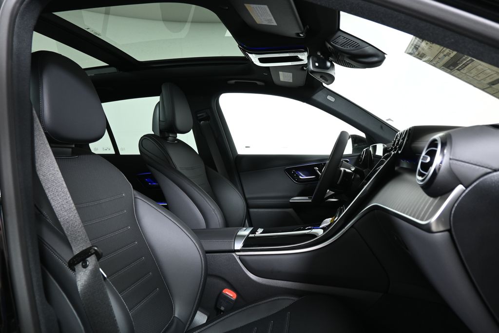 Thumbnail: 2026 Mercedes-Benz GLC - 21