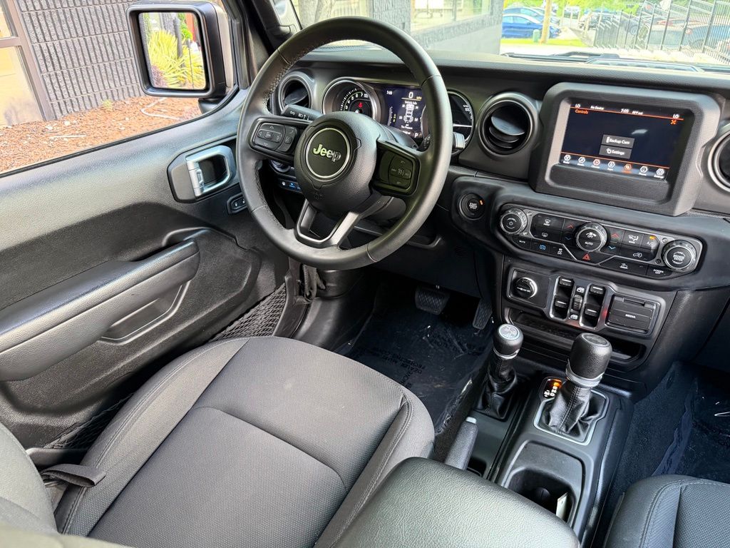 2023 Jeep Wrangler #43