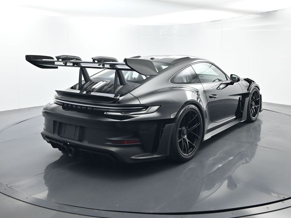 Used 2024  Porsche  image 14
