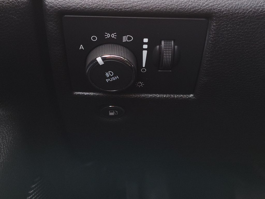 Used Car 2017 Jeep Grand Cherokee  Laredo For Sale Under $20,000 In Austin, Texas