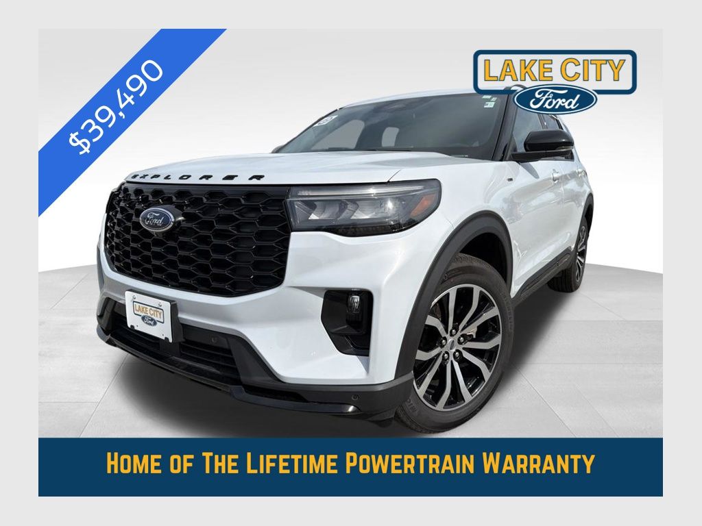 Space White Metallic 2026 Ford Explorer SUV / Crossover All-Wheel Drive Automatic