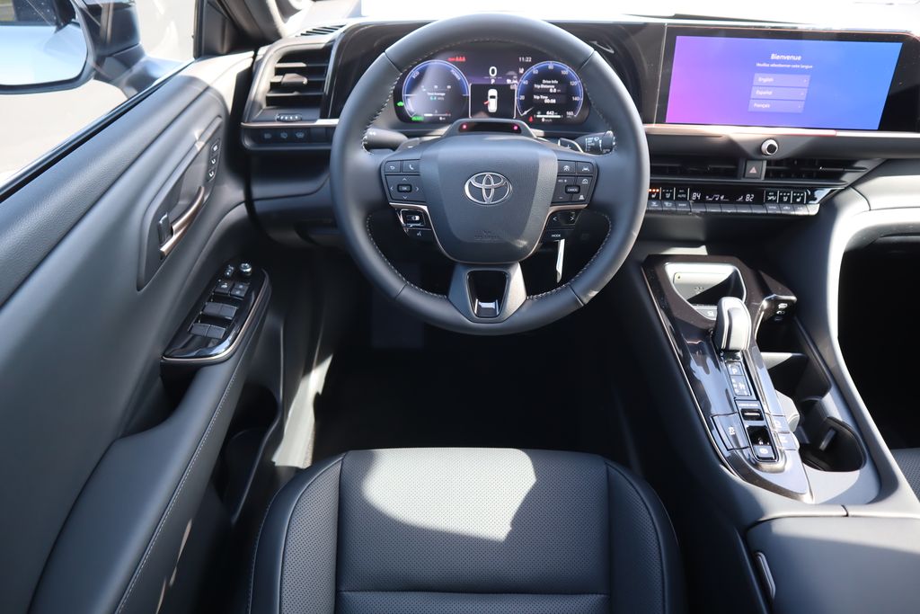 Thumbnail: 2026 Toyota Crown Signia - 10