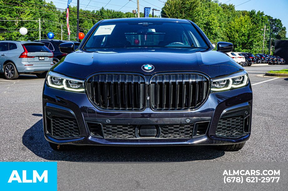 Used 2022 Black BMW 740i image 9