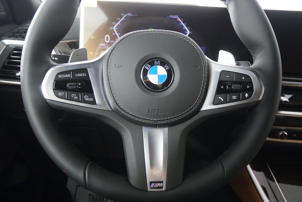 Thumbnail: 2026 BMW X5 - 18