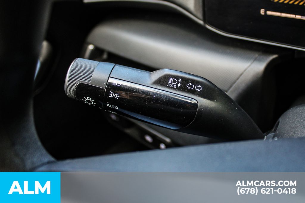Used 2025 Blue Kia LXS image 29