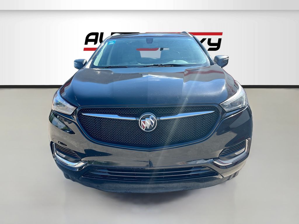 Used 2021 Black Buick Essence image 2