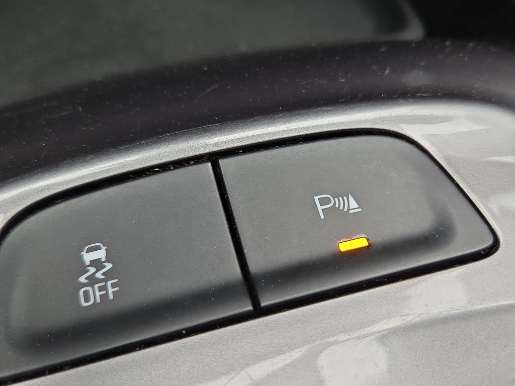 Used 2021 Chevrolet Malibu For Sale in Fort Wayne, IN