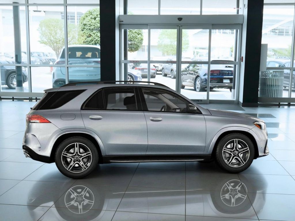 Thumbnail: 2026 Mercedes-Benz GLE - 16