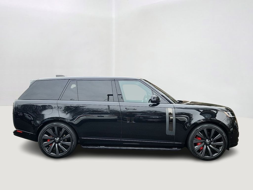 Thumbnail: 2023 Land Rover Range Rover - 4