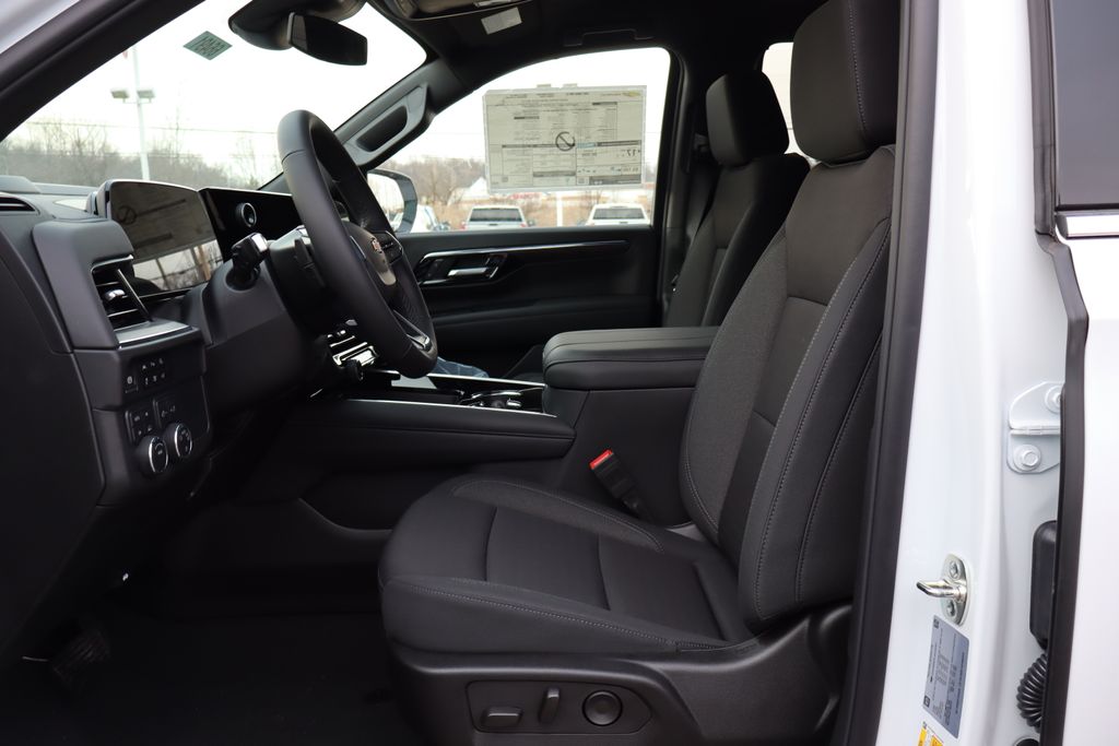 2025 Chevrolet Tahoe LS photo