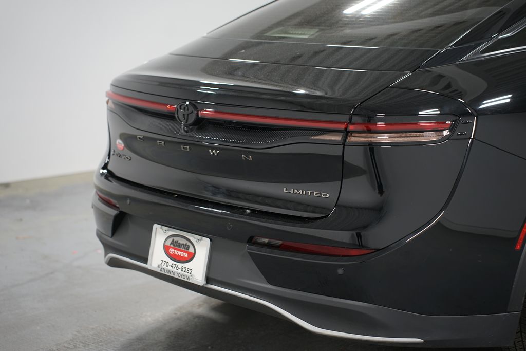 2025 Toyota Crown  9