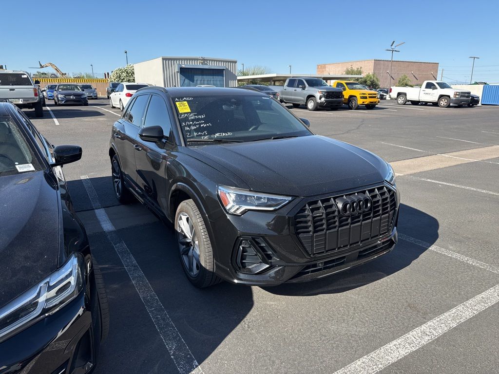 Thumbnail: 2023 Audi Q3 - 3