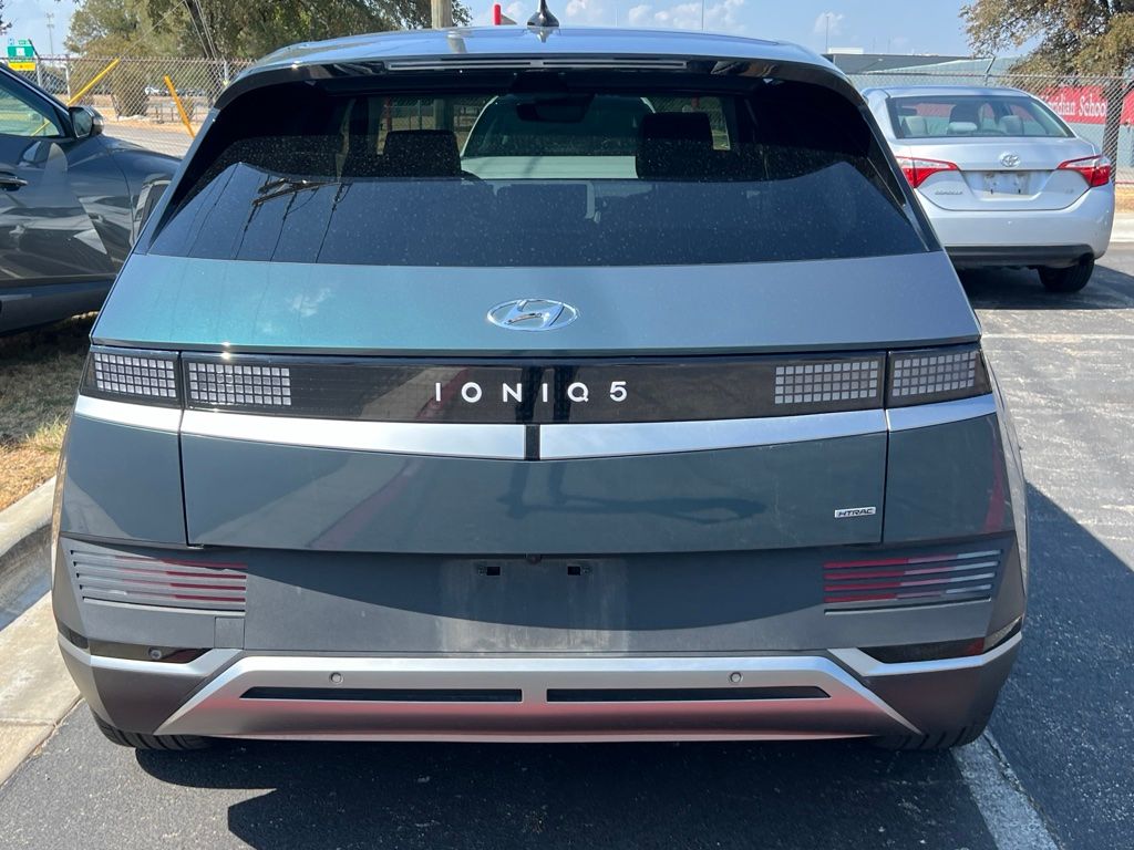 Thumbnail: 2023 Hyundai Ioniq 5 - 4