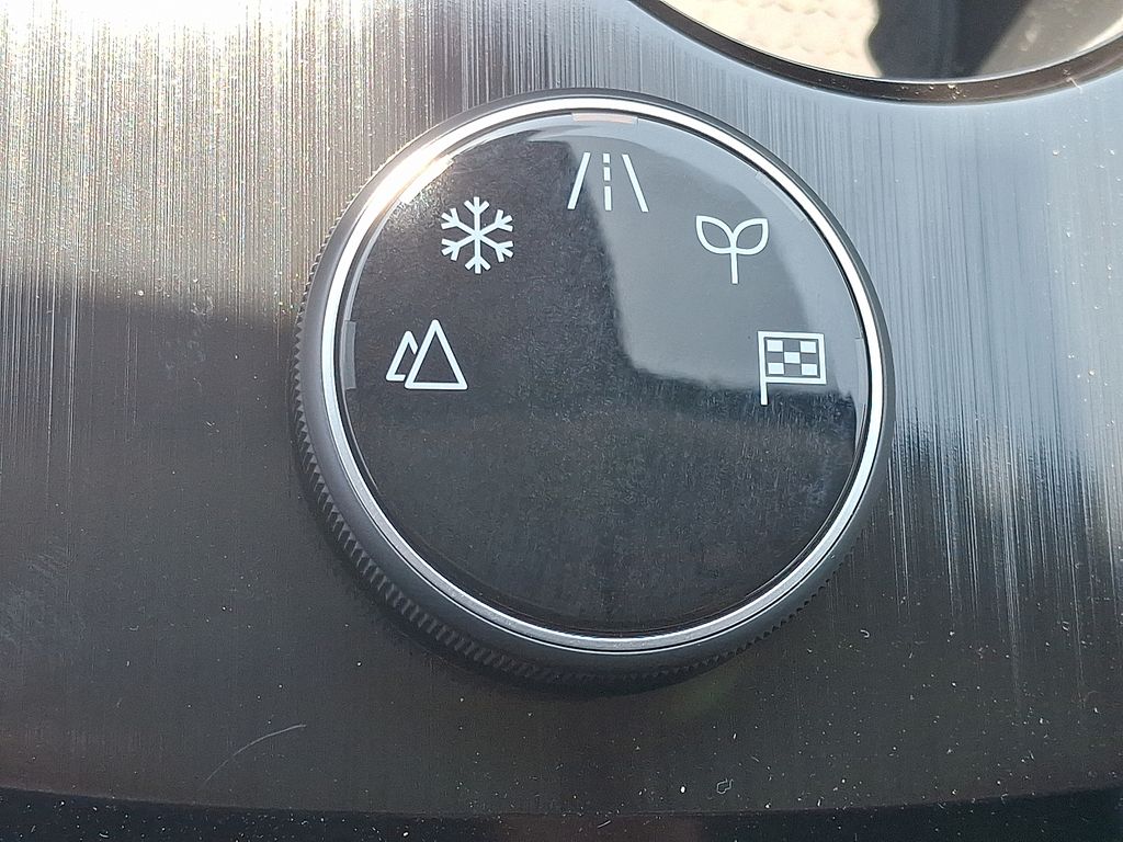 2026 Nissan Rogue — photo 16