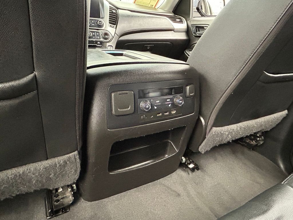 Used 2020 Shadow Gray Metallic Chevrolet LT image 40