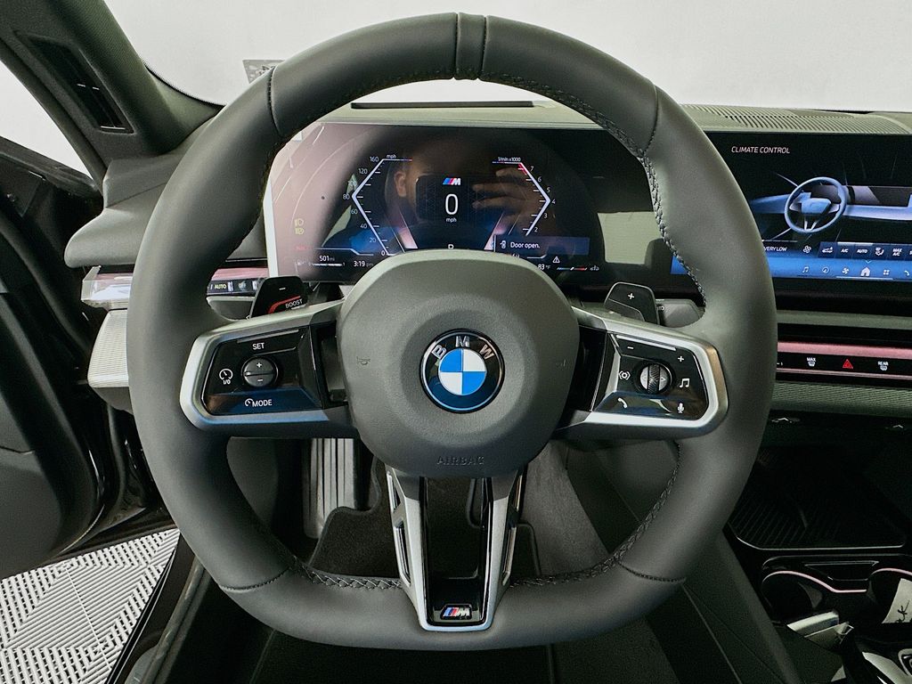 Thumbnail: 2027 BMW 5 Series - 10