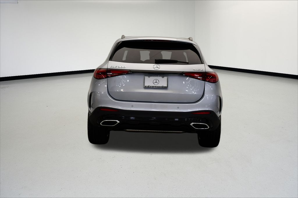 Thumbnail: 2026 Mercedes-Benz GLC - 4