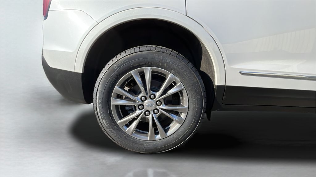 used 2023 Cadillac XT5 car, priced at $34,500