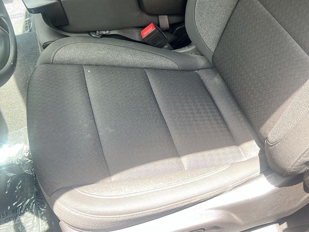 Used 2023 White Chevrolet Custom Trail Boss image 19