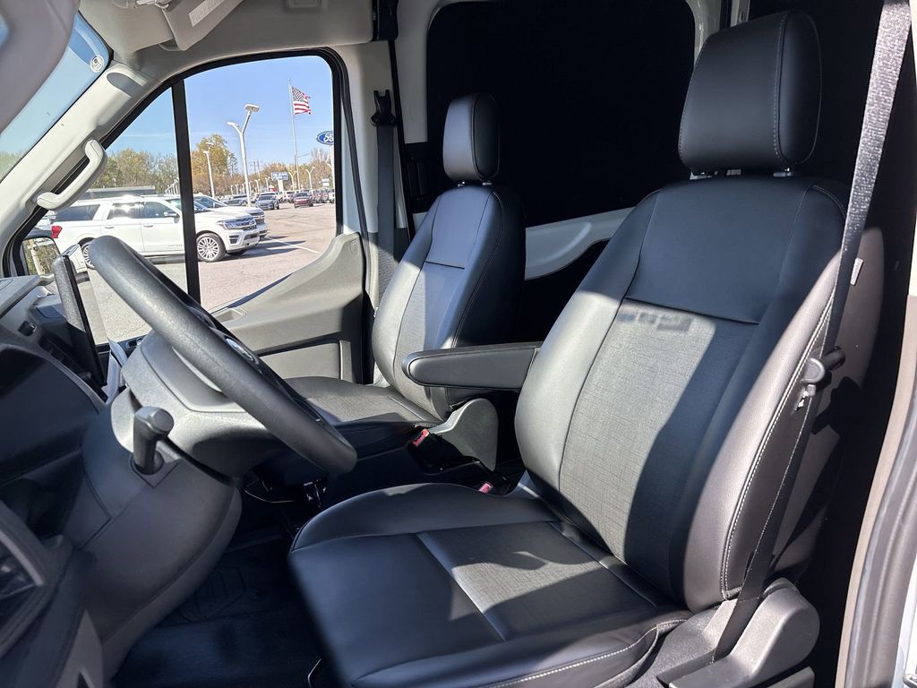New 2026 Oxford White Ford Cargo Van image 13