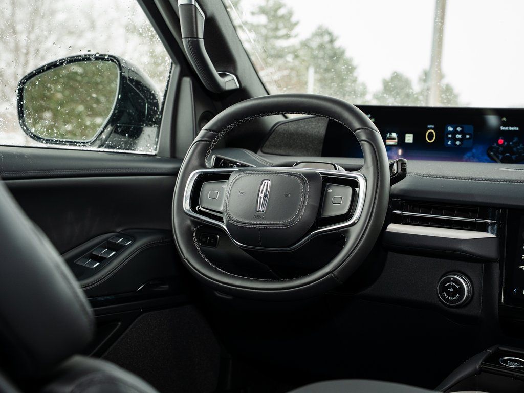 New 2026 White Lincoln Reserve image 45