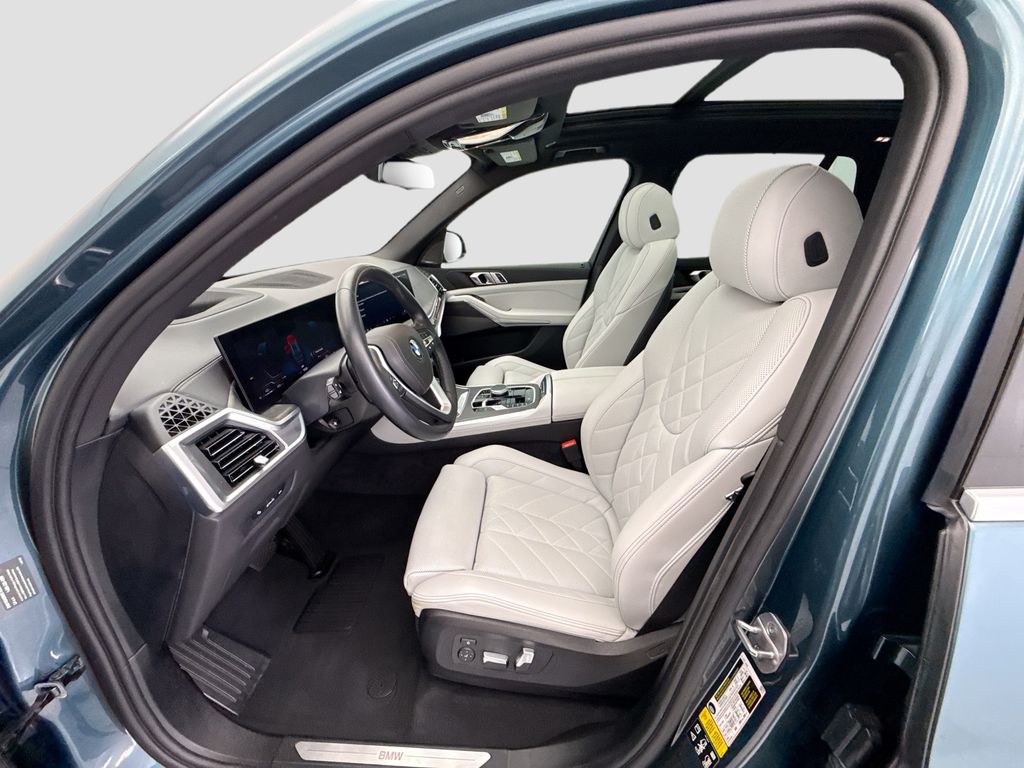 Thumbnail: 2024 BMW X5 - 18