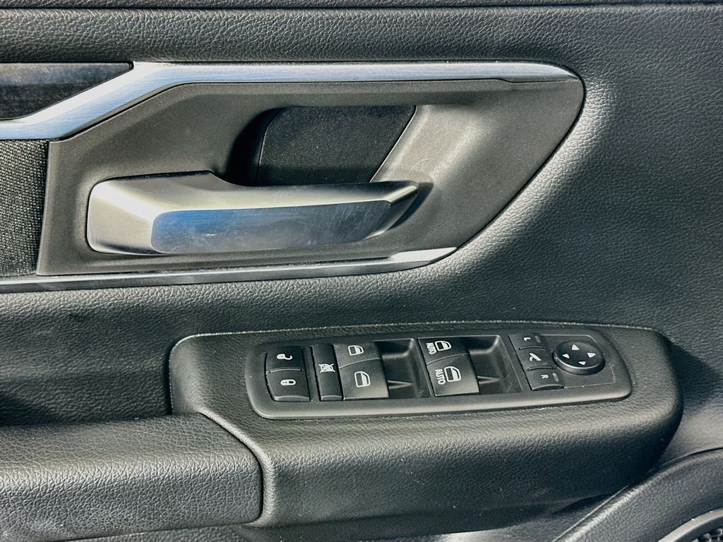 Thumbnail: 2019 RAM 1500 - 17