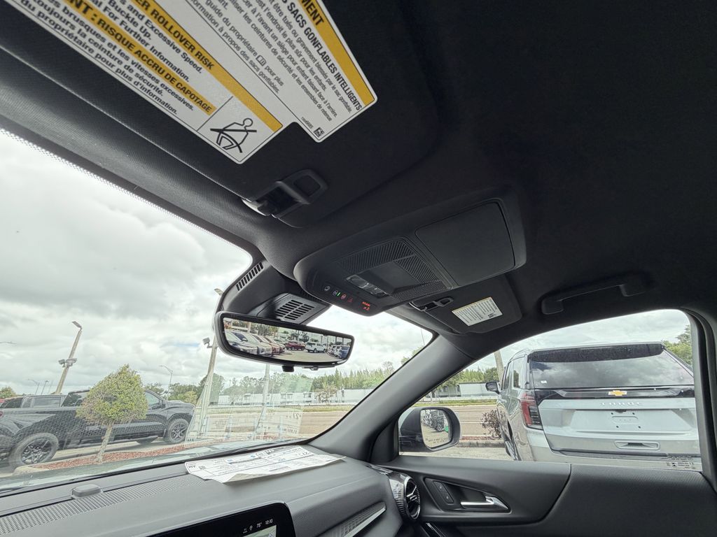 new 2026 Chevrolet Equinox car, priced at $25,295