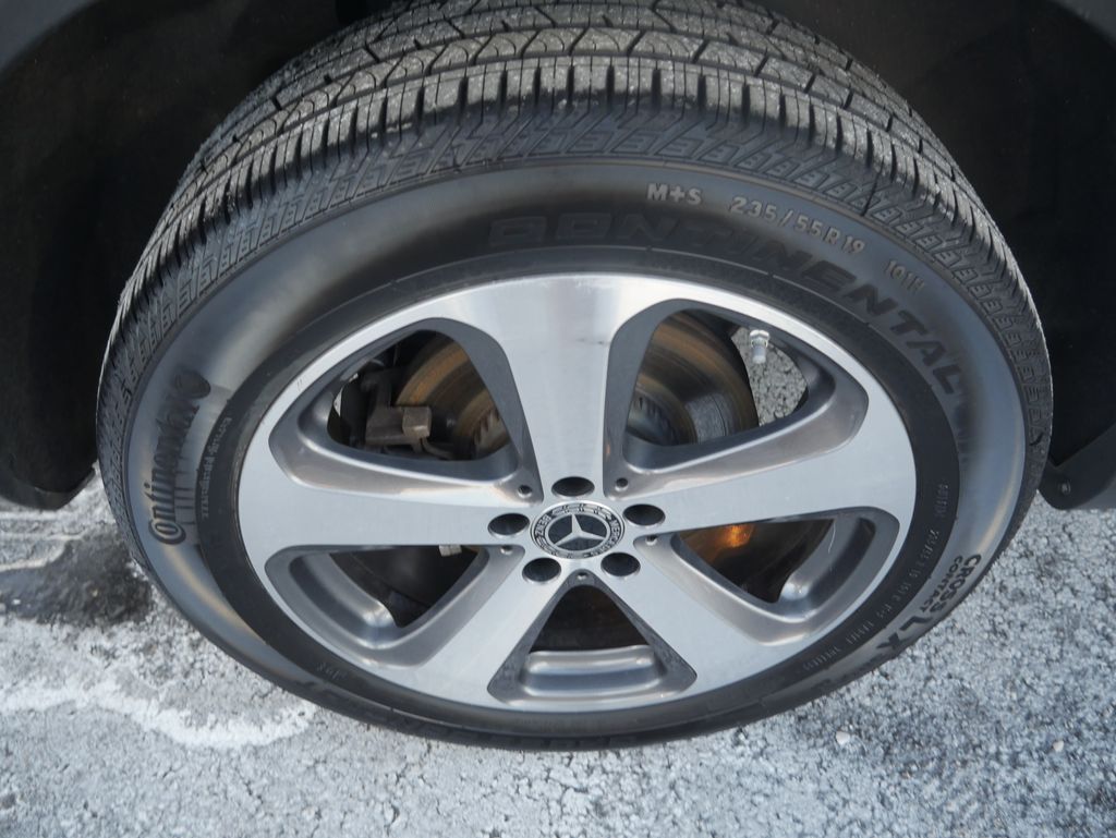 Thumbnail: 2023 Mercedes-Benz GLC - 14