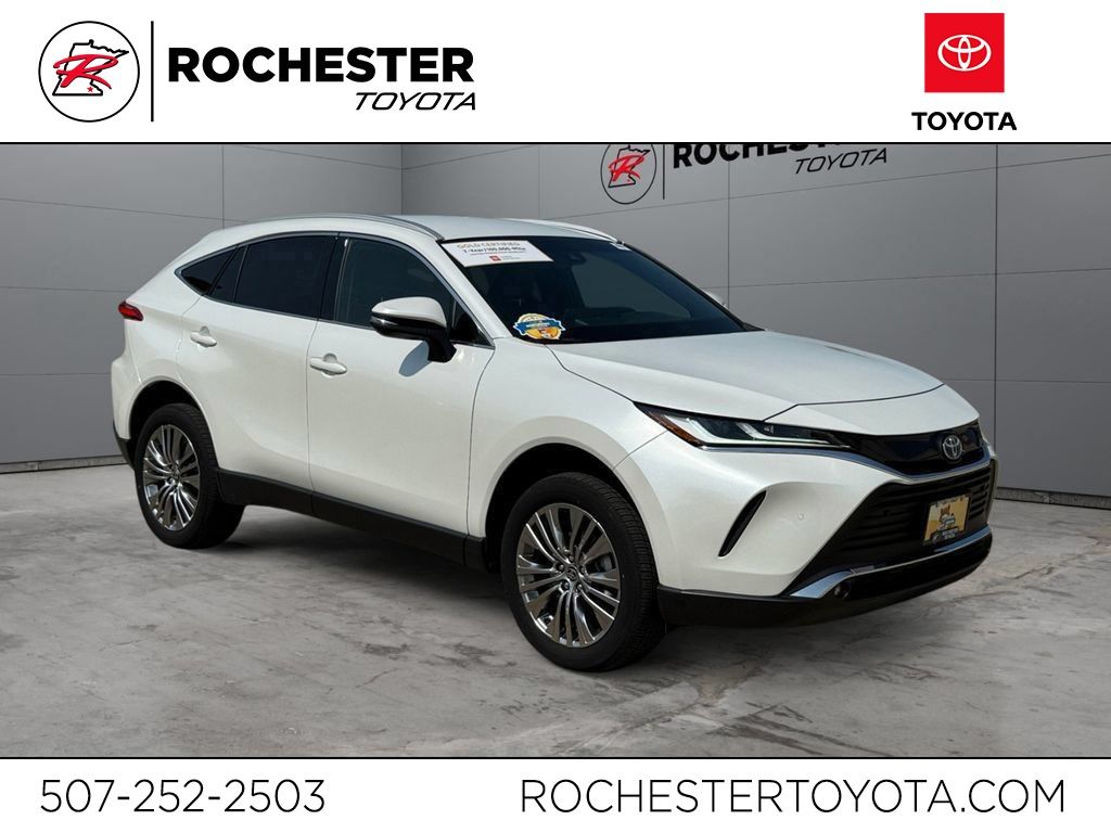 White (Wind Chill Pearl) 2024 Toyota Venza SUV / Crossover All-Wheel Drive Continuously Variable Transmission