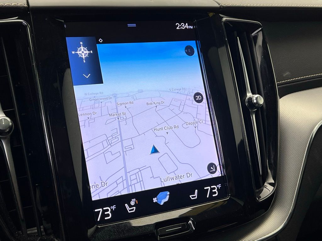 Thumbnail: 2021 Volvo XC60 - 12