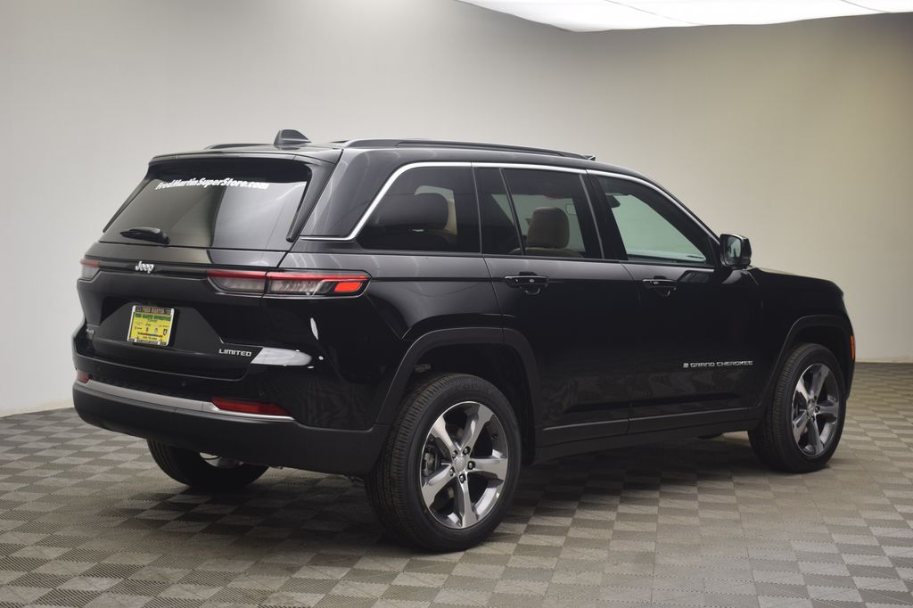 new 2026 Jeep Grand Cherokee car, priced at $45,500