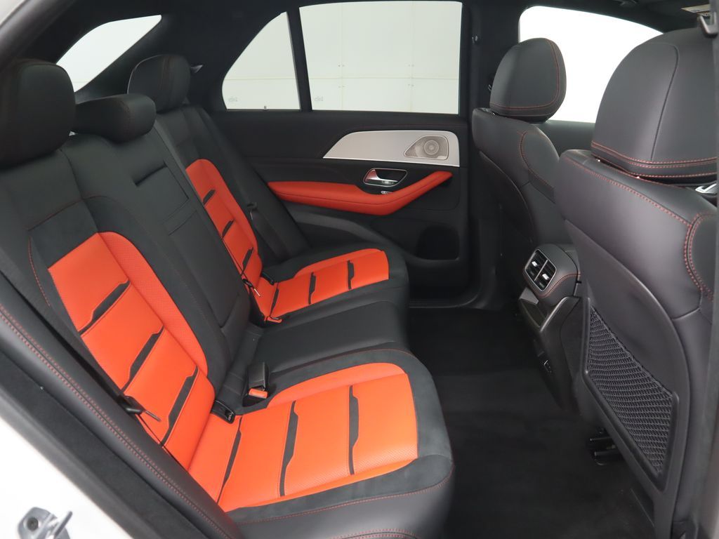 Thumbnail: 2025 Mercedes-Benz GLE - 24