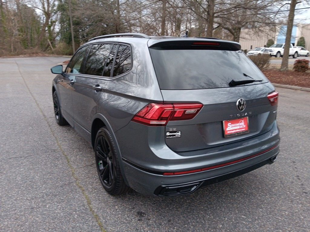 2024 Volkswagen Tiguan 2.0T SE R-Line Black 3