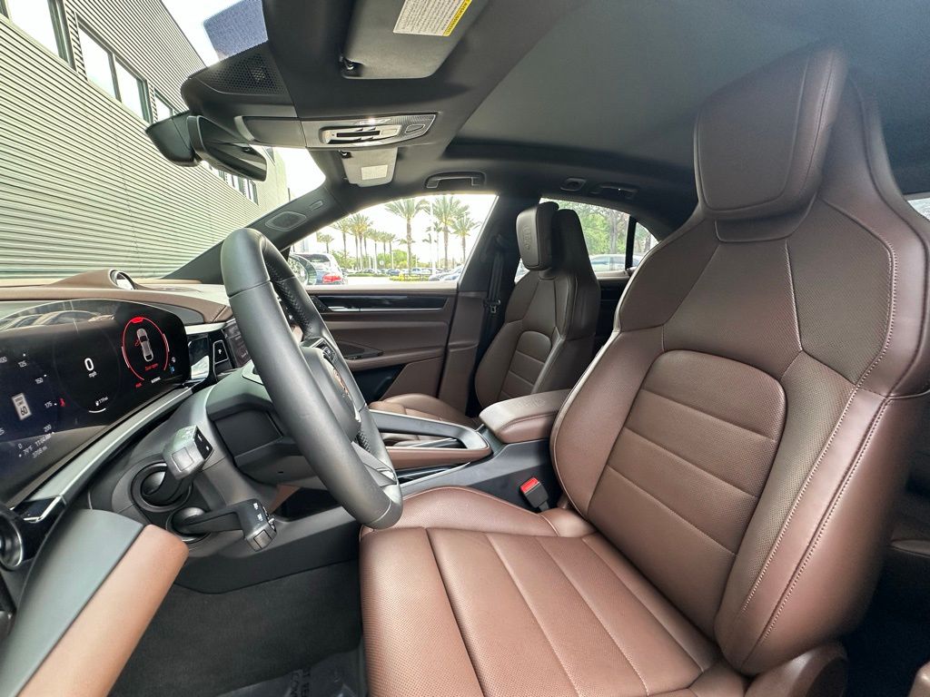Thumbnail: 2025 Porsche Macan - 5