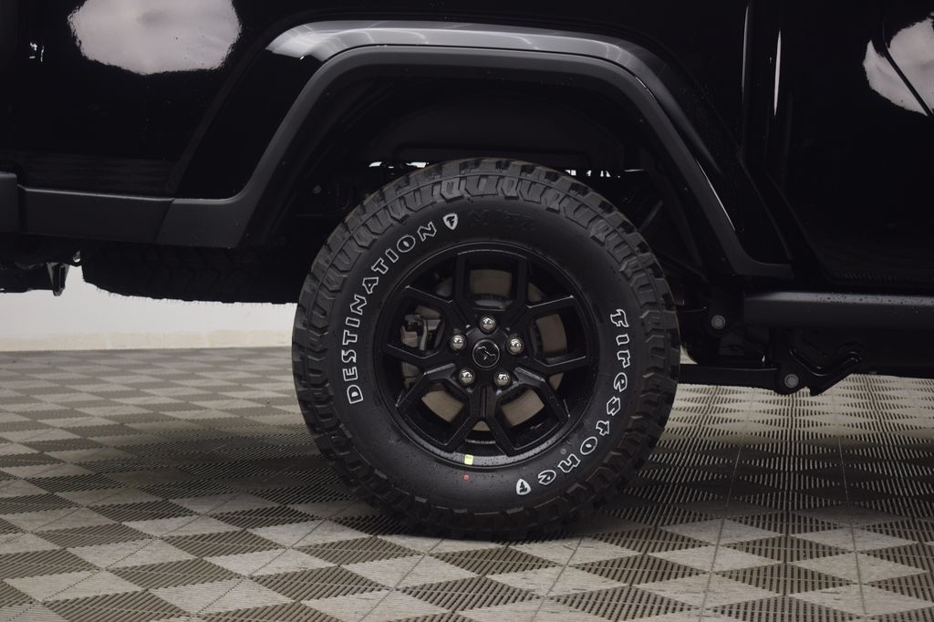 new 2026 Jeep Gladiator car, priced at $49,043