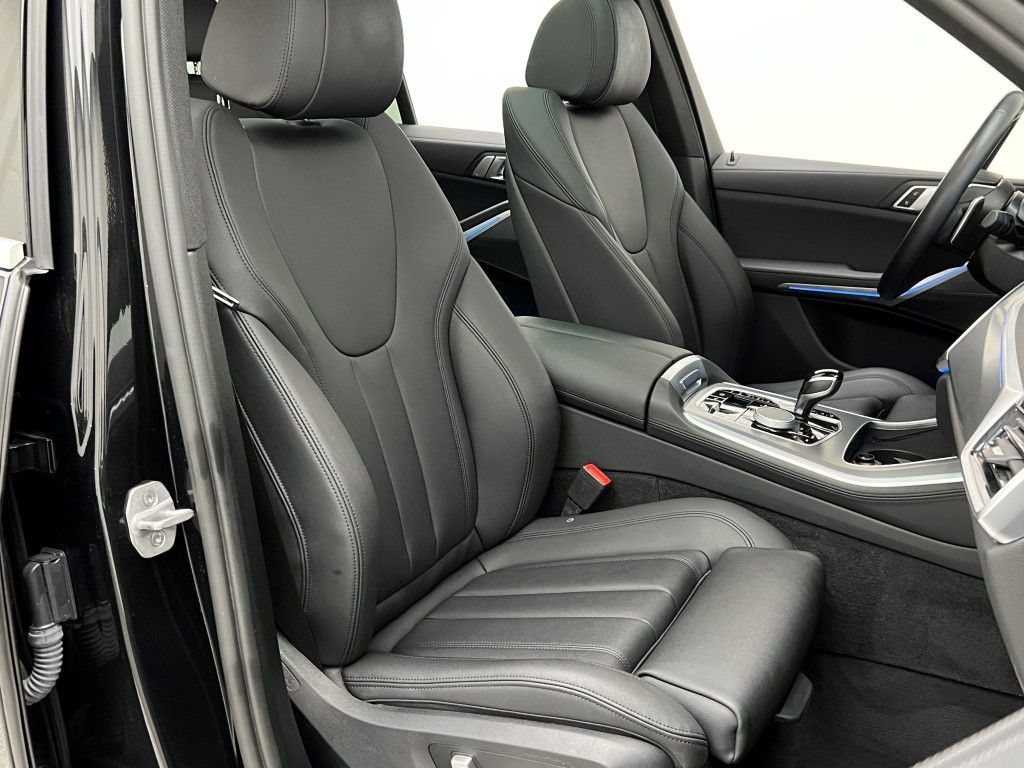 Thumbnail: 2022 BMW X5 - 12