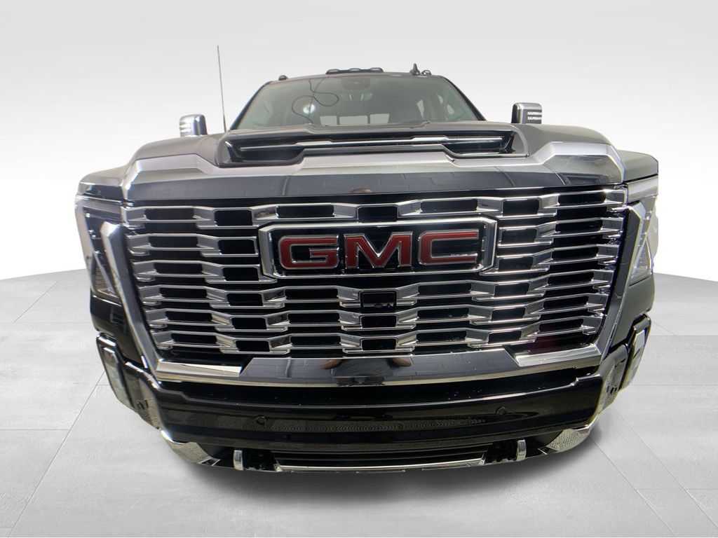 2025 GMC Sierra 2500HD Denali 9