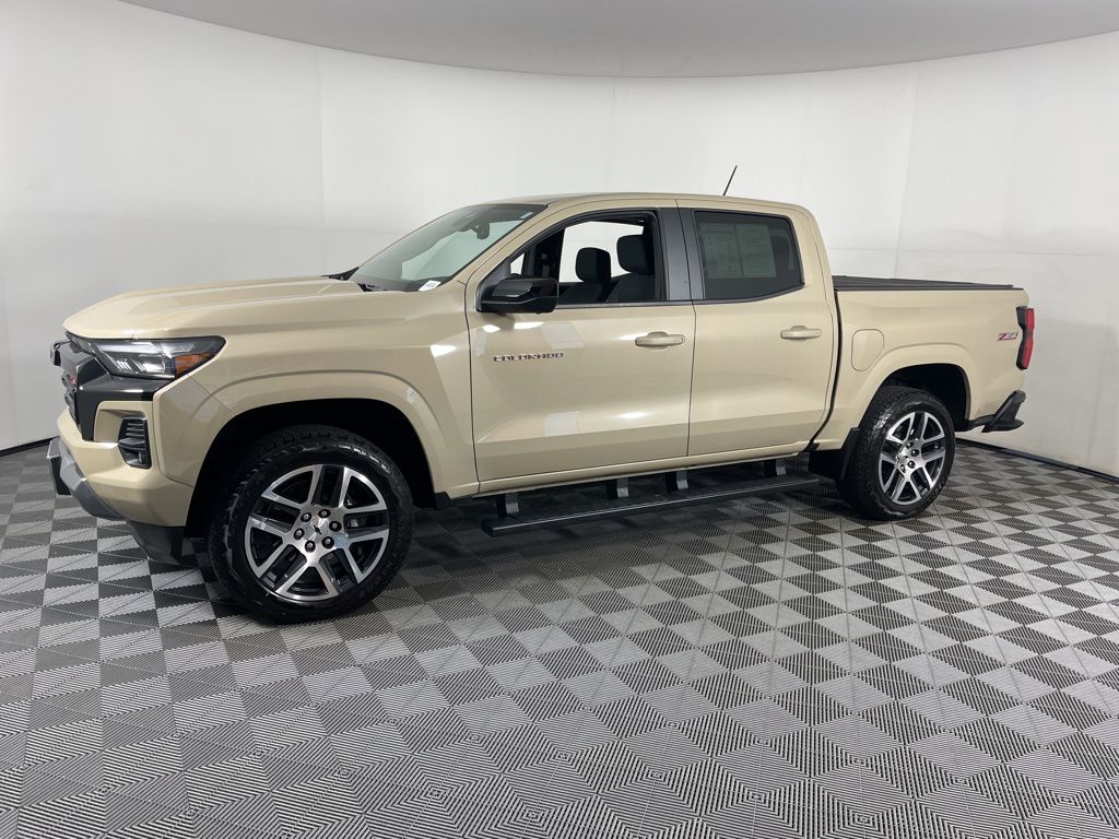 Thumbnail: 2024 Chevrolet Colorado - 2