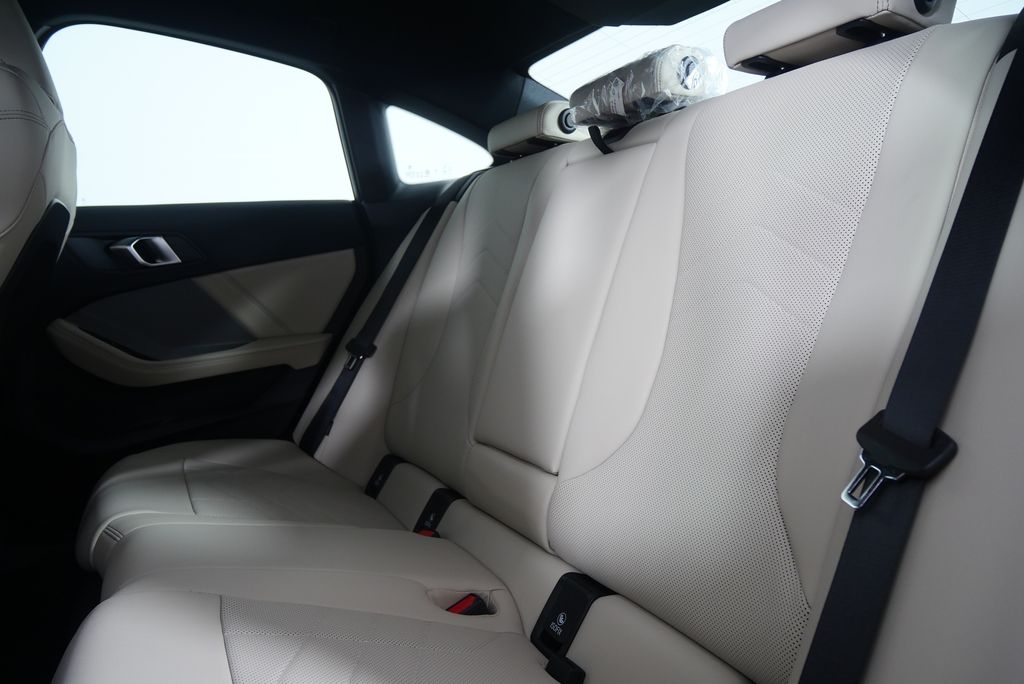 Thumbnail: 2026 BMW 2 Series - 16