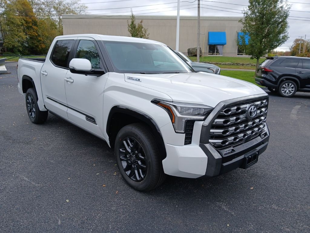2026 Toyota Tundra Platinum's photo