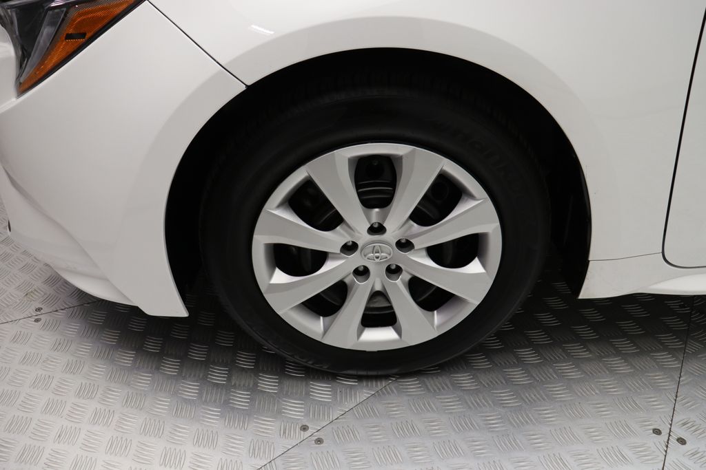 2024 Toyota Corolla LE 4