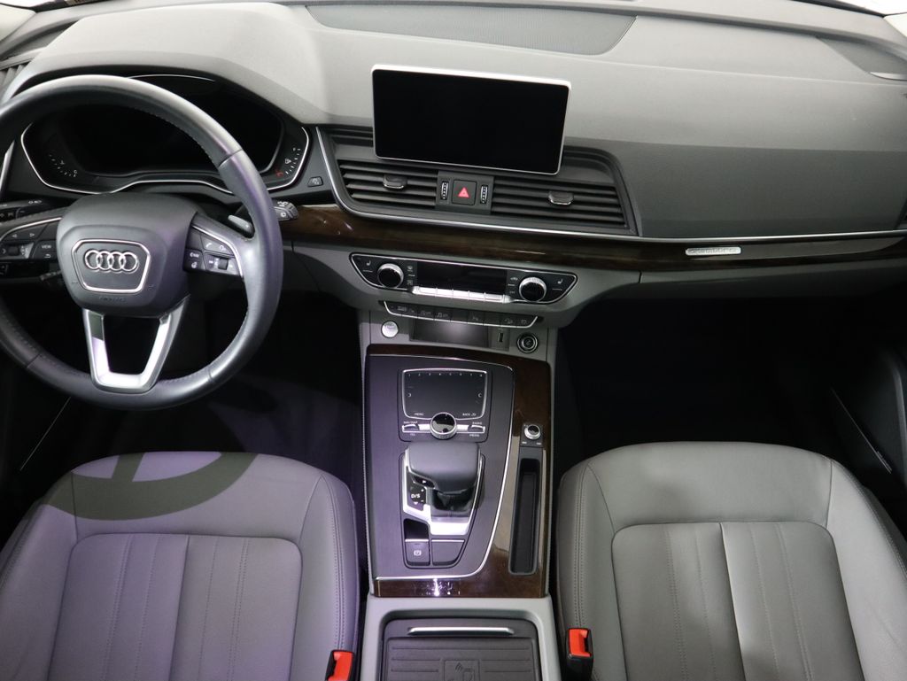 Thumbnail: 2019 Audi Q5 - 13