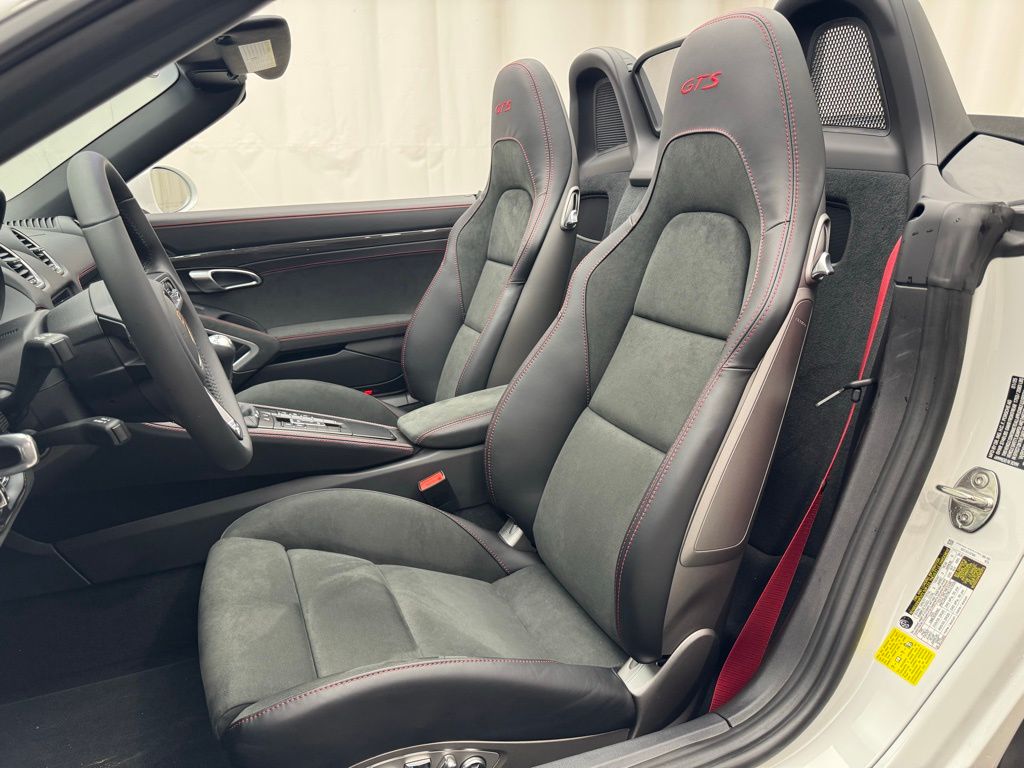 2025 Porsche 718 Boxster GTS 5