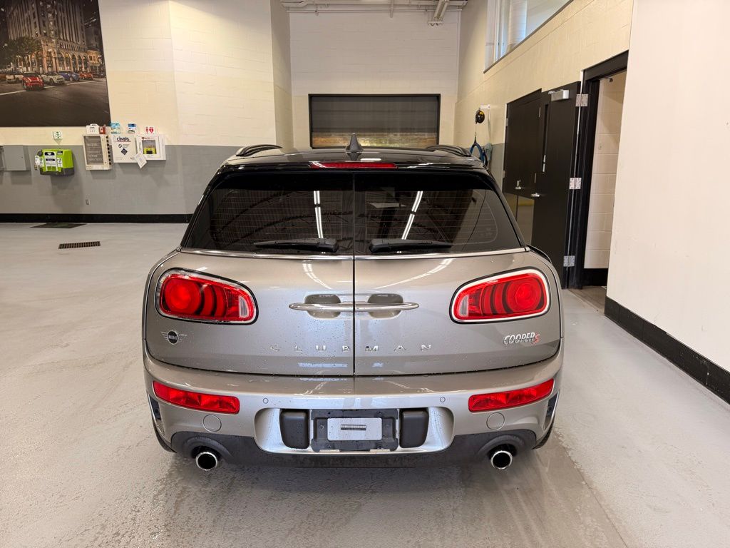 Thumbnail: 2019 MINI Cooper Clubman - 4