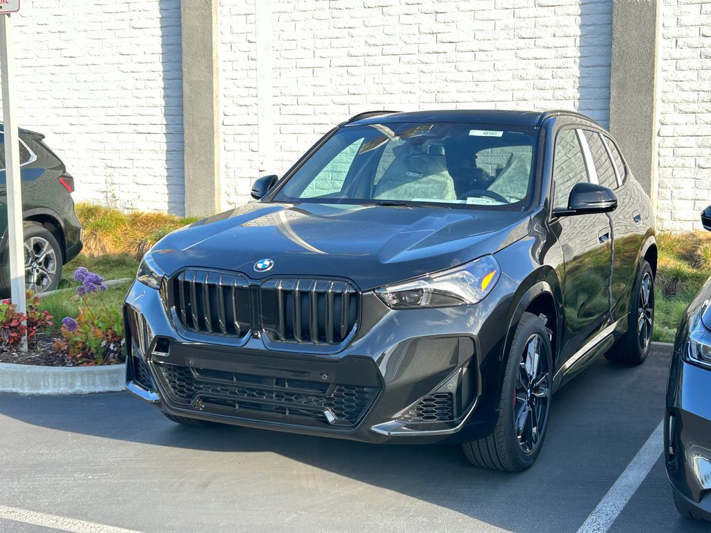 Thumbnail: 2025 BMW X1 - 2