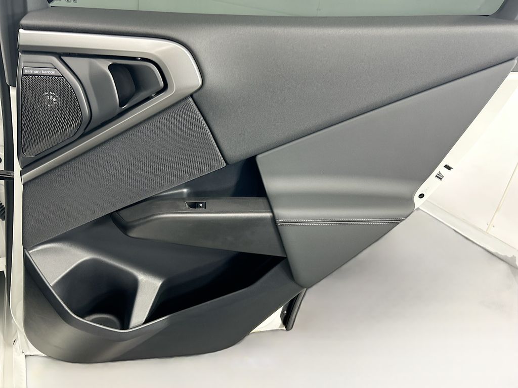 Thumbnail: 2025 BMW X3 - 25